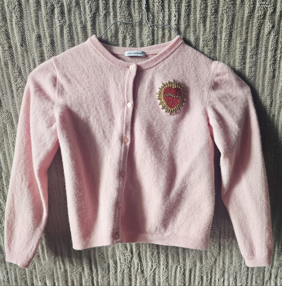 Dolce & Gabbana Girls Cardigan. Light Pink. Heart Patch. Crew Neck. 4-5 Year old